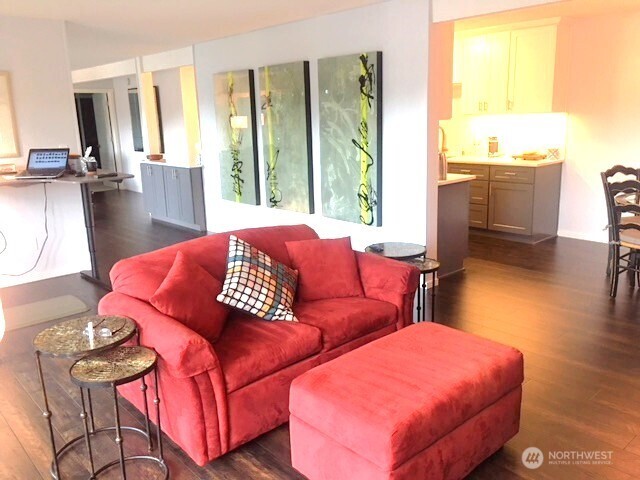 2500 81st Avenue SE Unit: 117