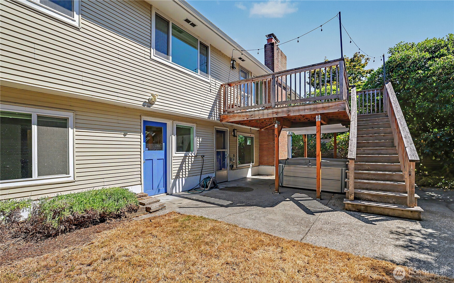 7333 46th Avenue NE