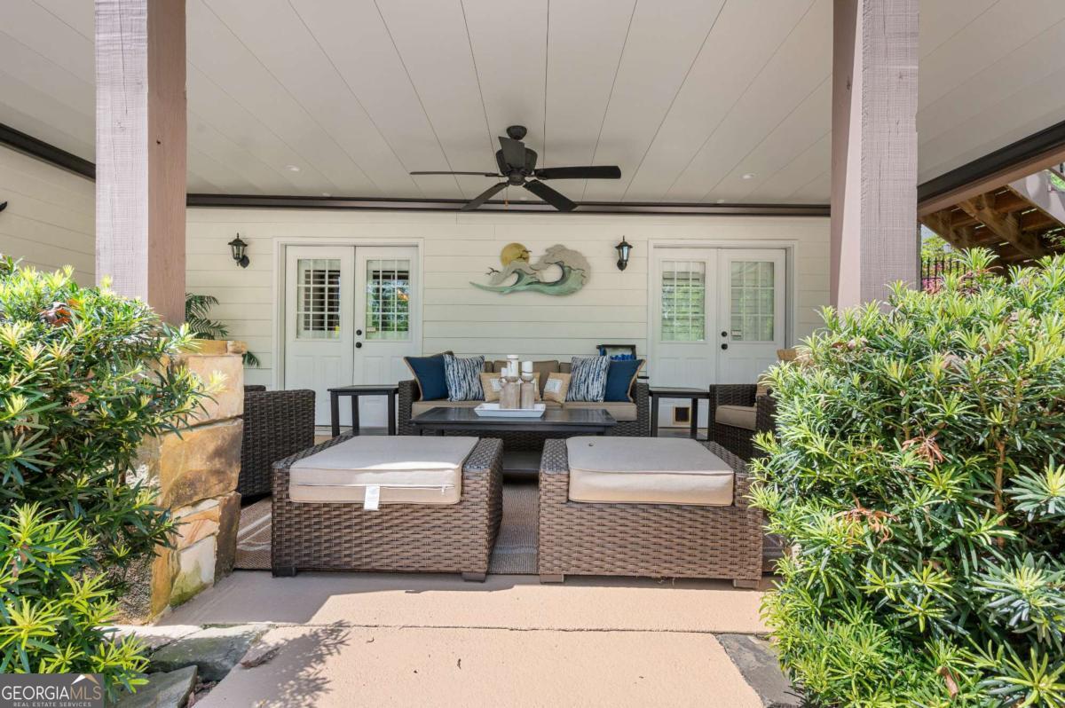 109 Hawks Bend