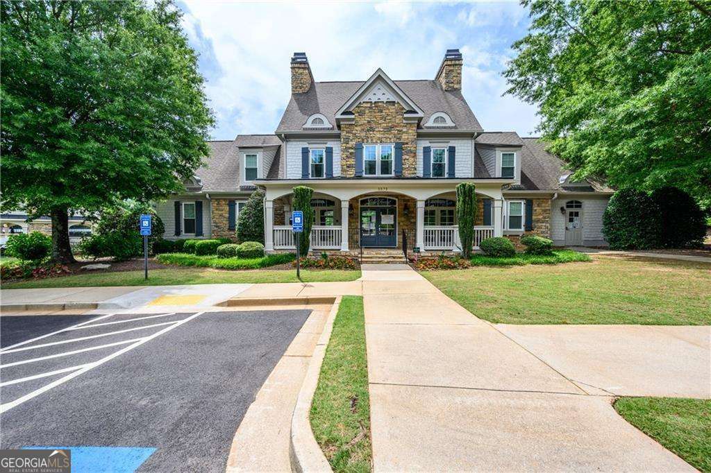 6045 Overlook Park Drive, Cumming