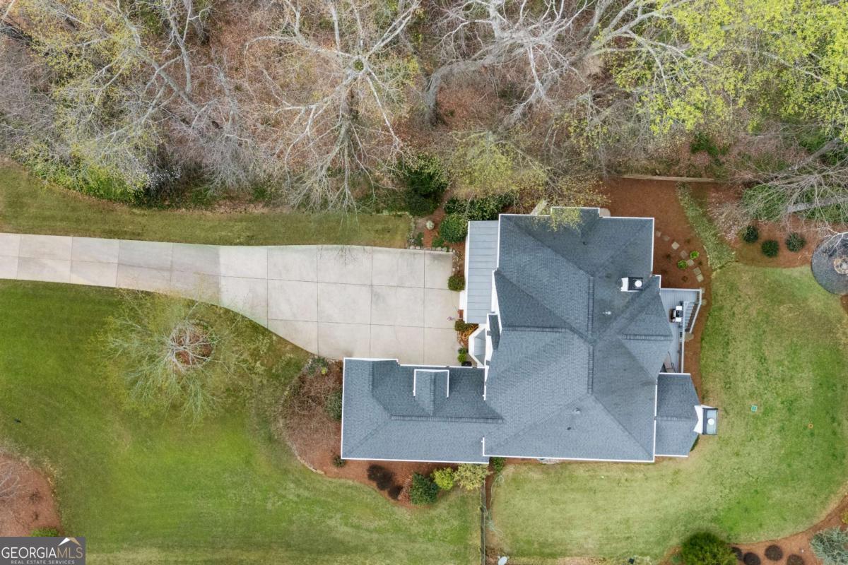 5945 Broadwater Trail