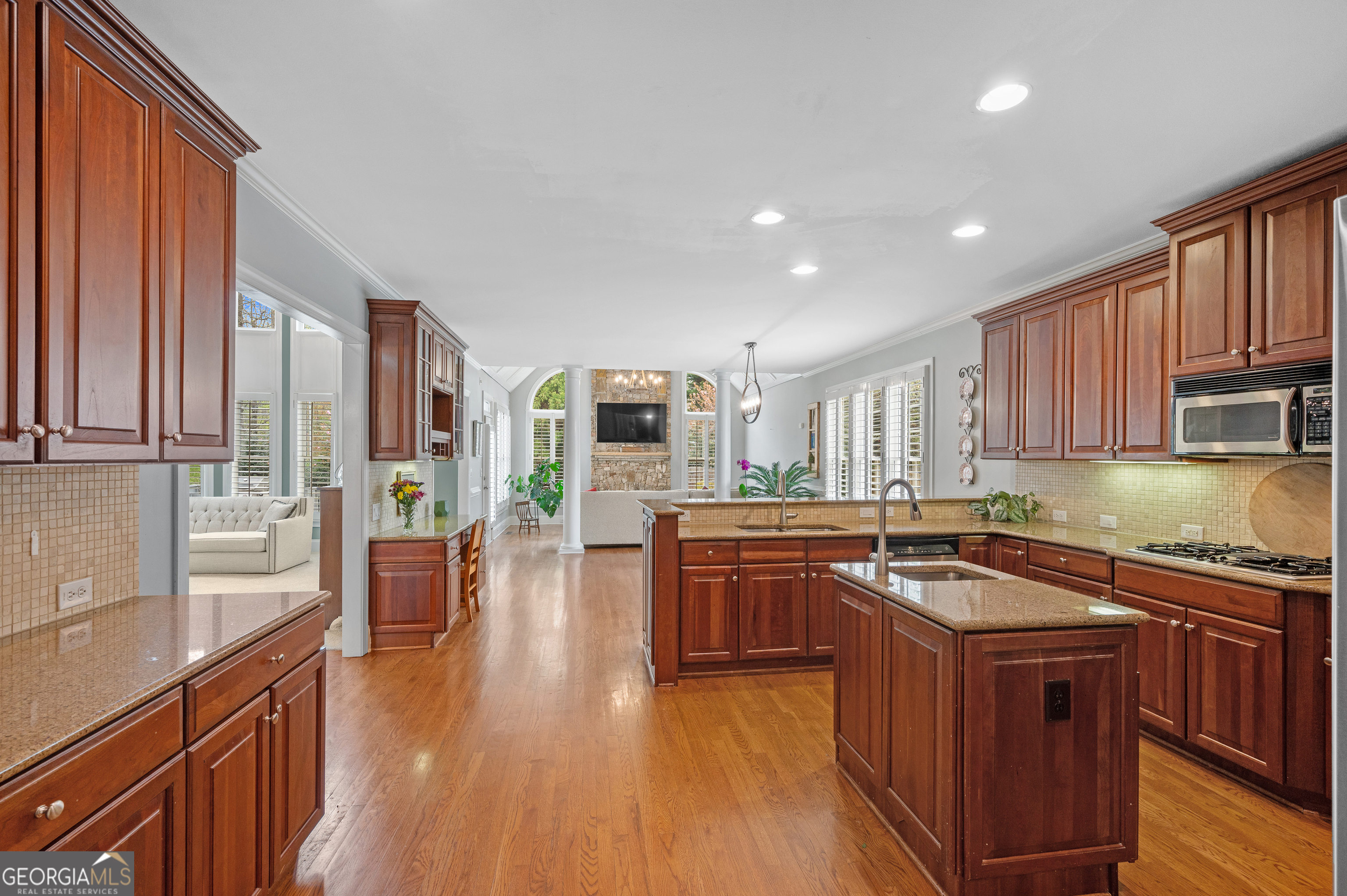 5945 Broadwater Trail