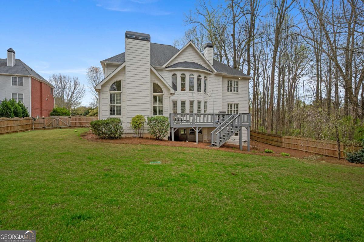 5945 Broadwater Trail