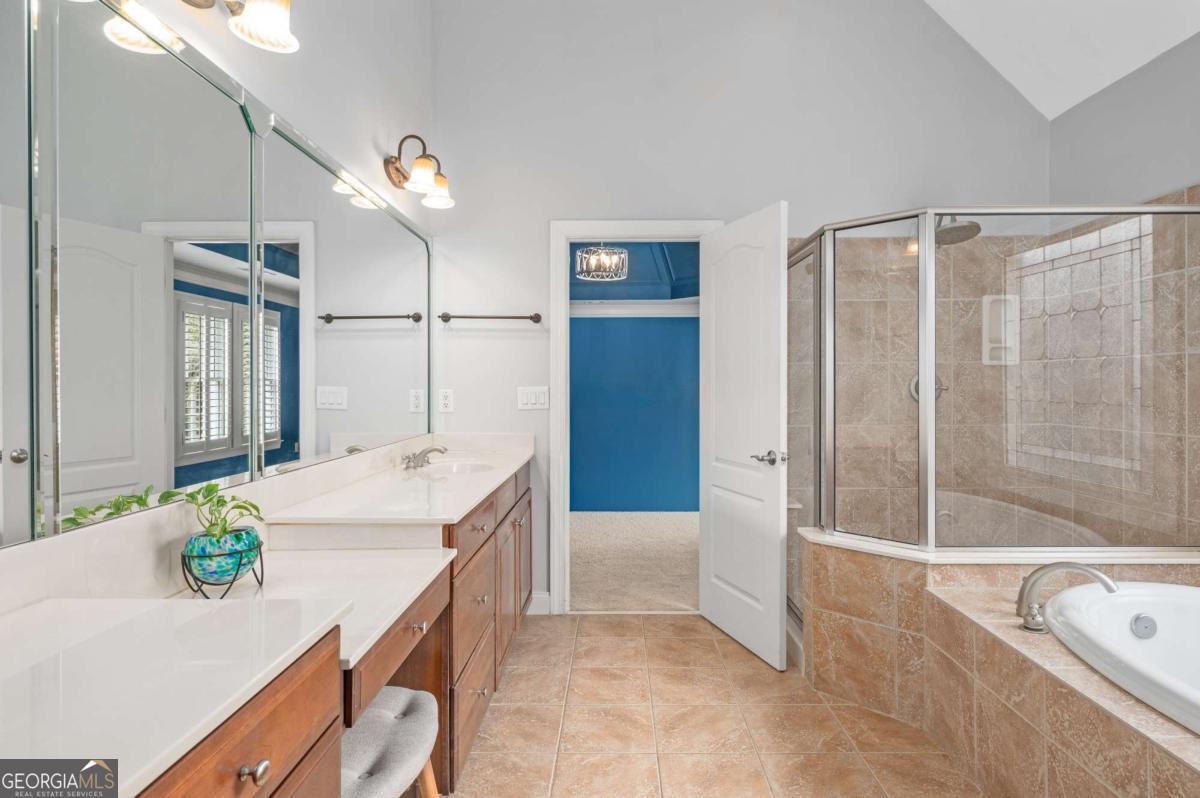 5945 Broadwater Trail