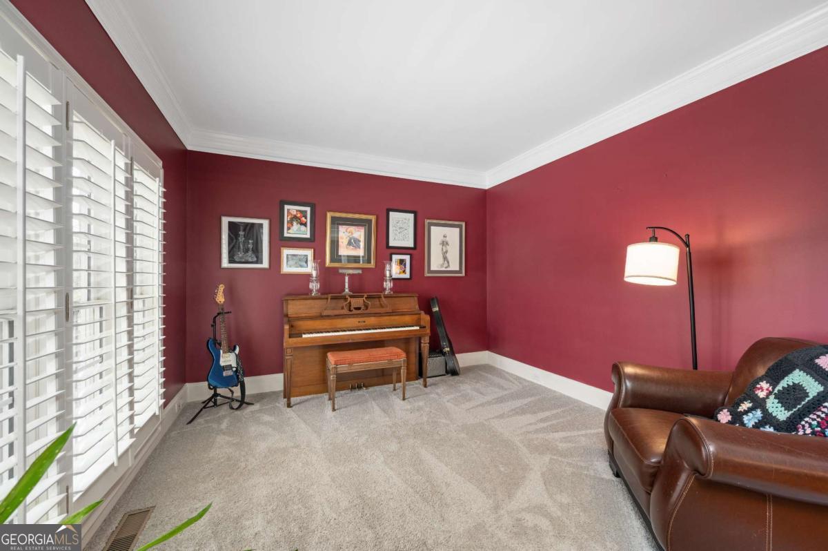 5945 Broadwater Trail