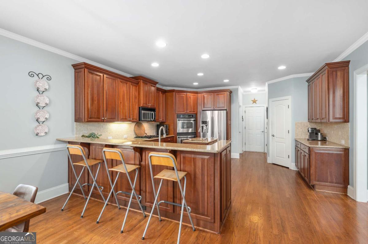 5945 Broadwater Trail