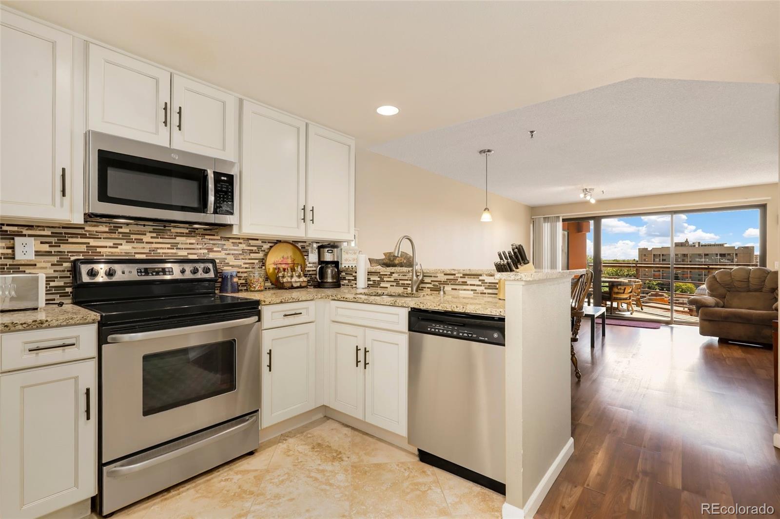 100 Park Avenue W Unit: 705