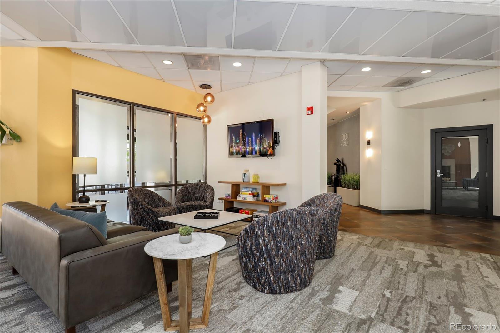 100 Park Avenue W Unit: 705