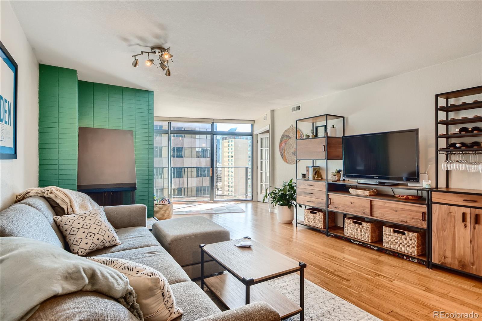 1777 Larimer Street Unit: 1807