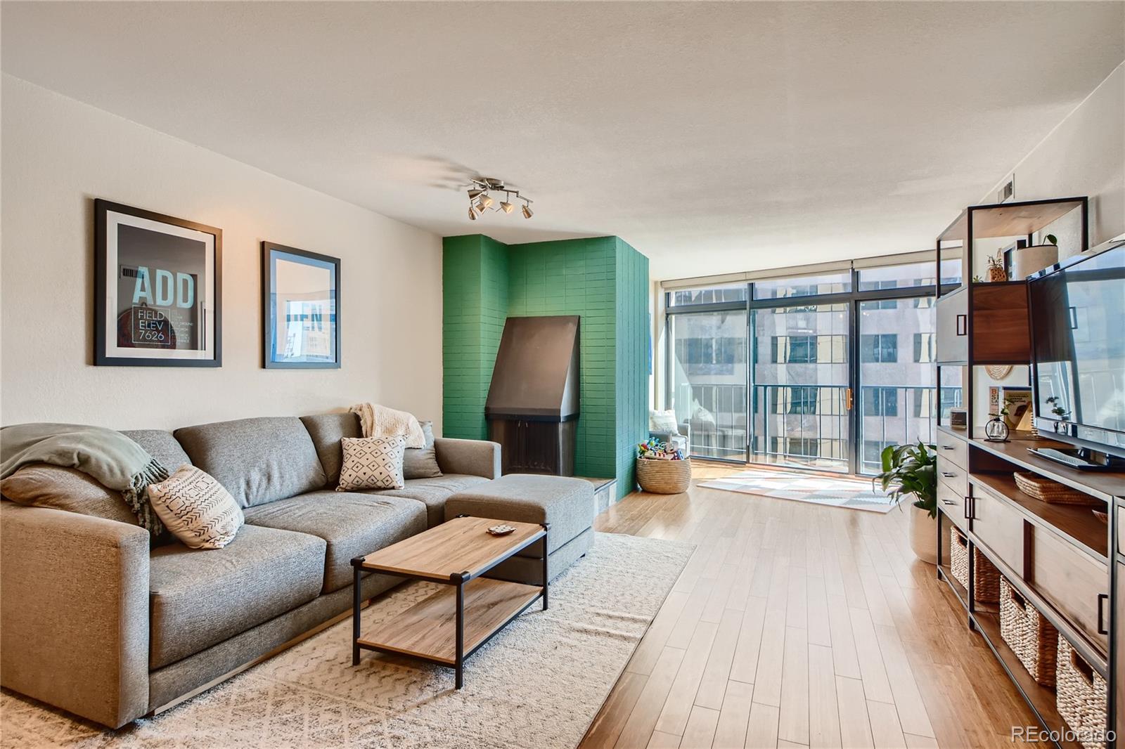 1777 Larimer Street Unit: 1807