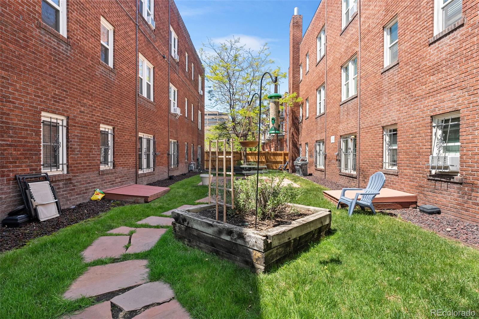 1351 N Washington Street Unit: 15