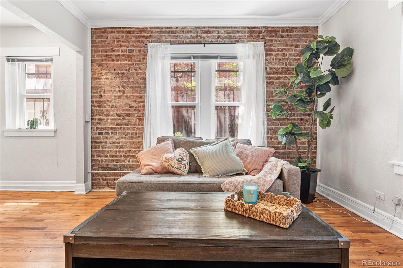 1351 N Washington Street Unit: 15