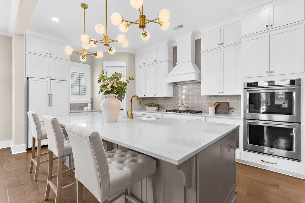2336 Bucktail Court
