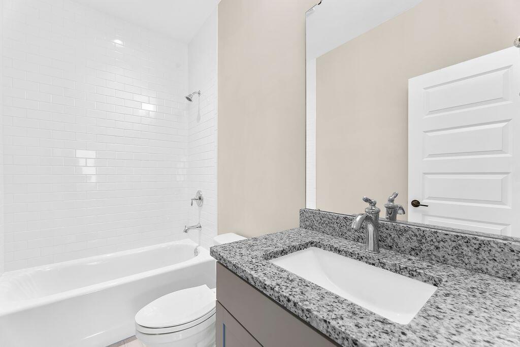 2336 Bucktail Court