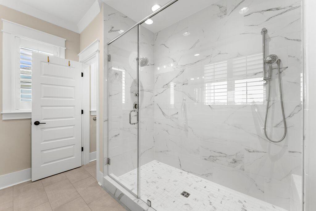 2336 Bucktail Court