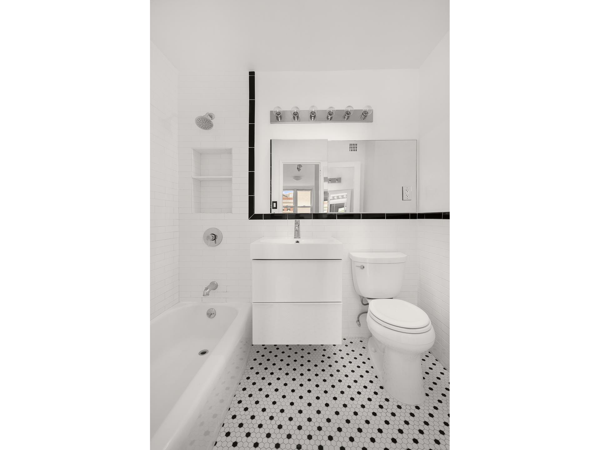 77 7TH Avenue 9T - The Vermeer