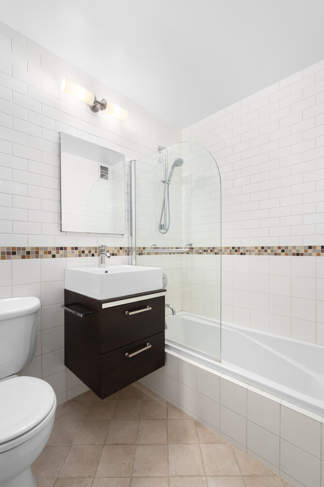 77 7TH Avenue 7U - The Vermeer