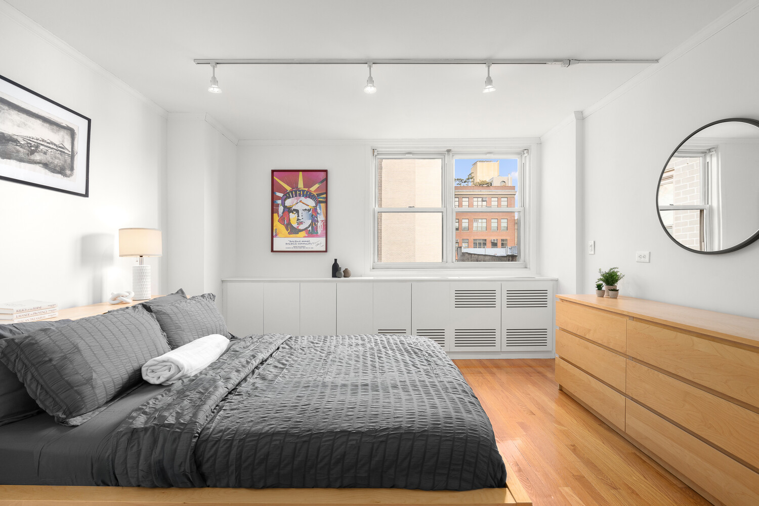 77 7TH Avenue 7U - The Vermeer