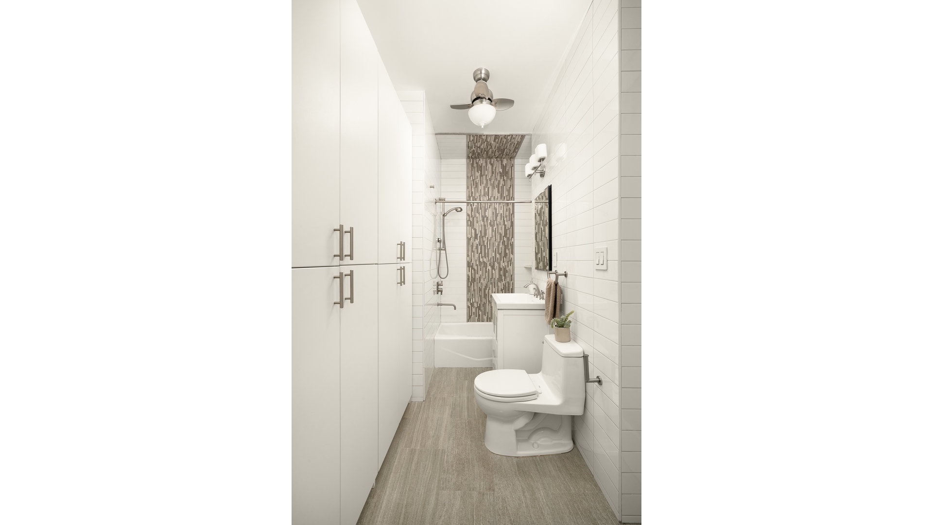 137 Riverside Drive, #2DE/1CD - The Clarendon