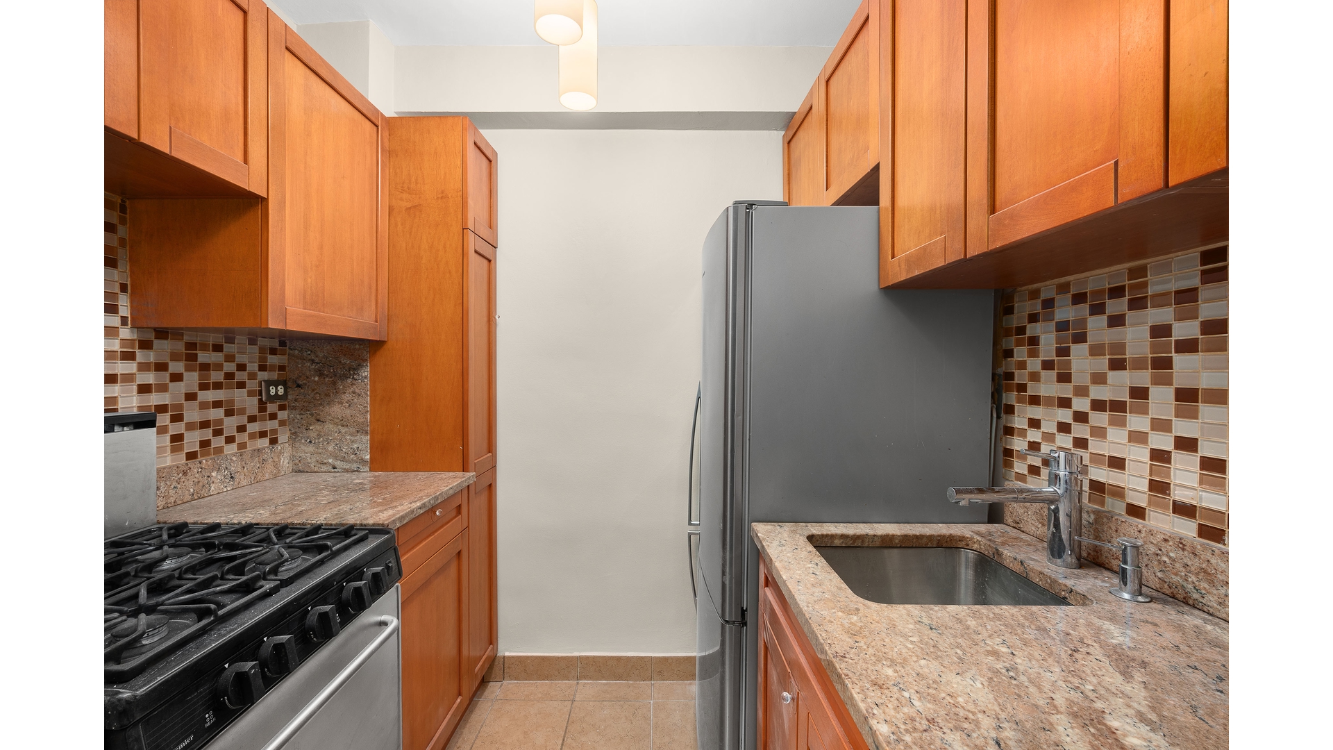166 E 61ST Street, #4D