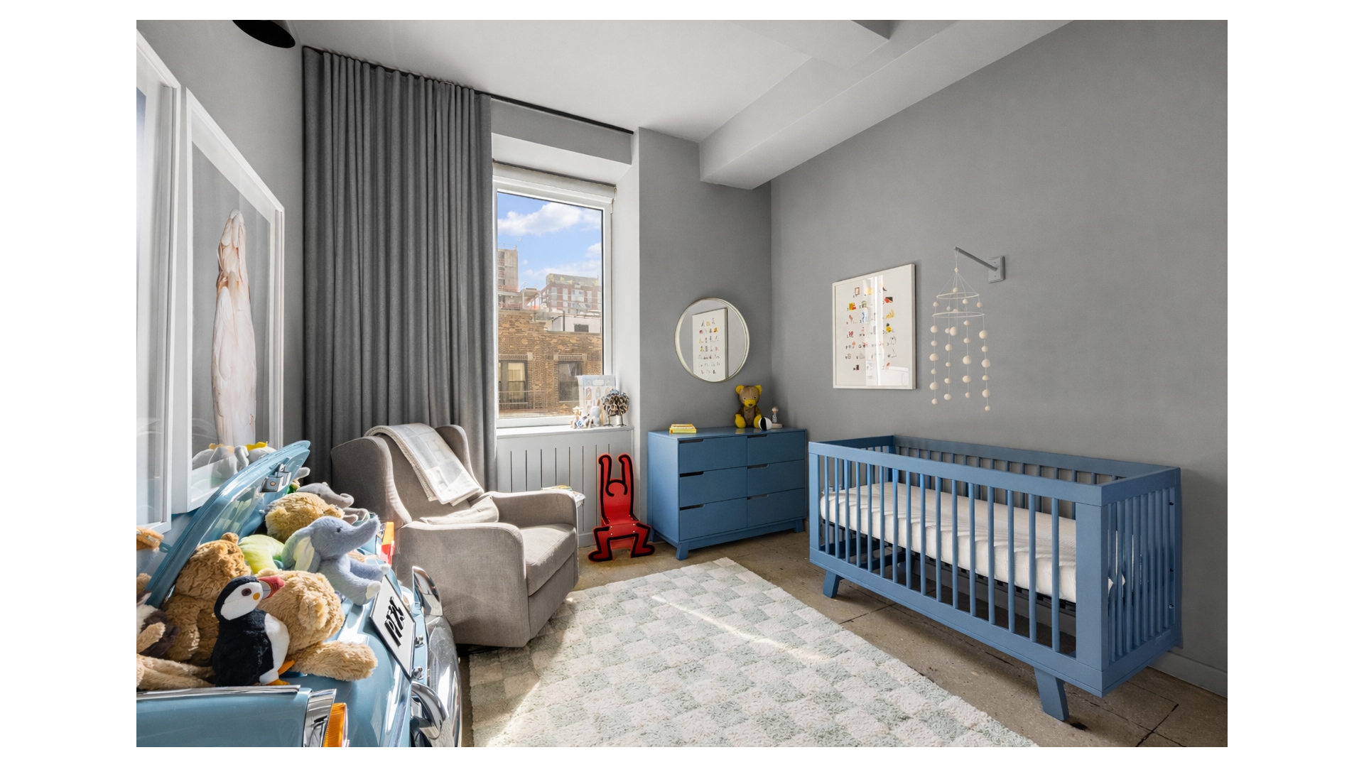 251 W 19TH Street, #5D