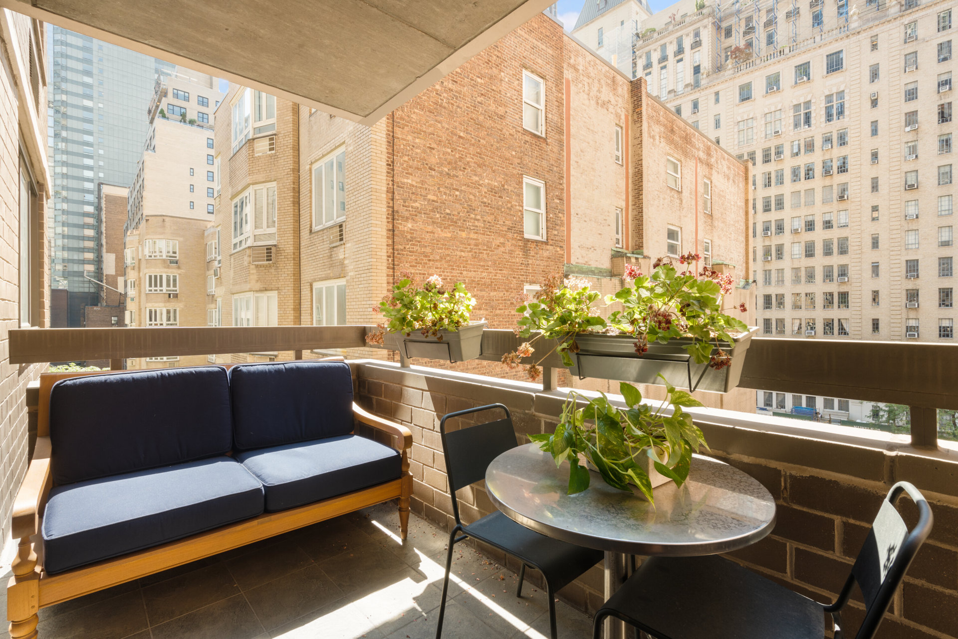 347 West 57th Street Apt. 6E - The Colonnade