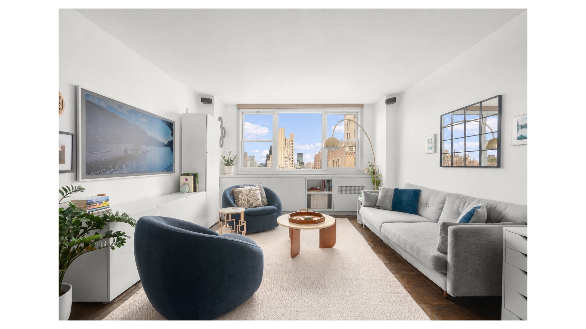 77 7TH Avenue,  17H - The Vermeer