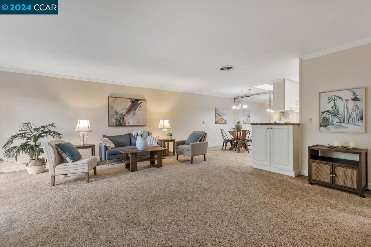 1904 Ptarmigan Dr # 2