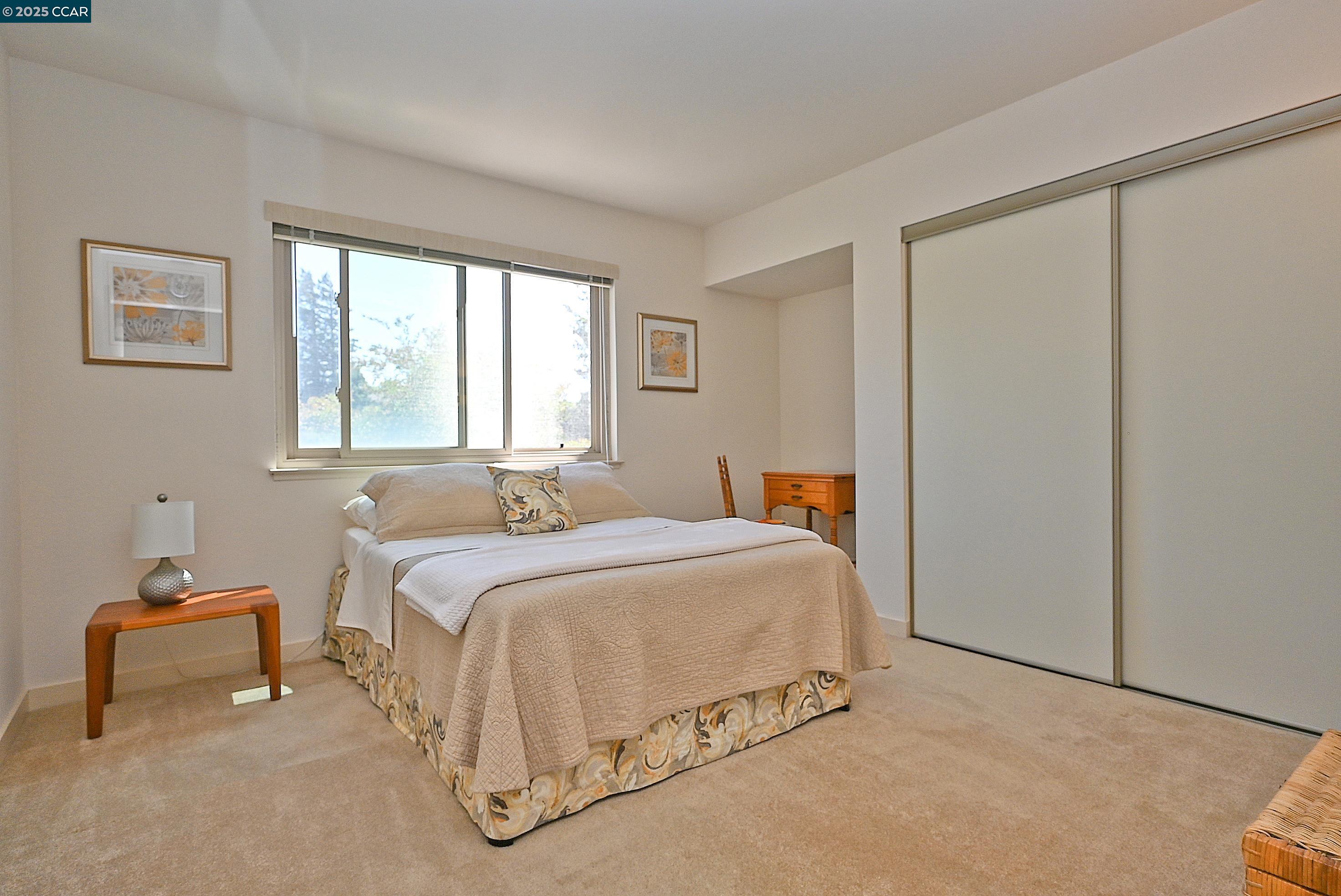 594 Morning Glory Dr