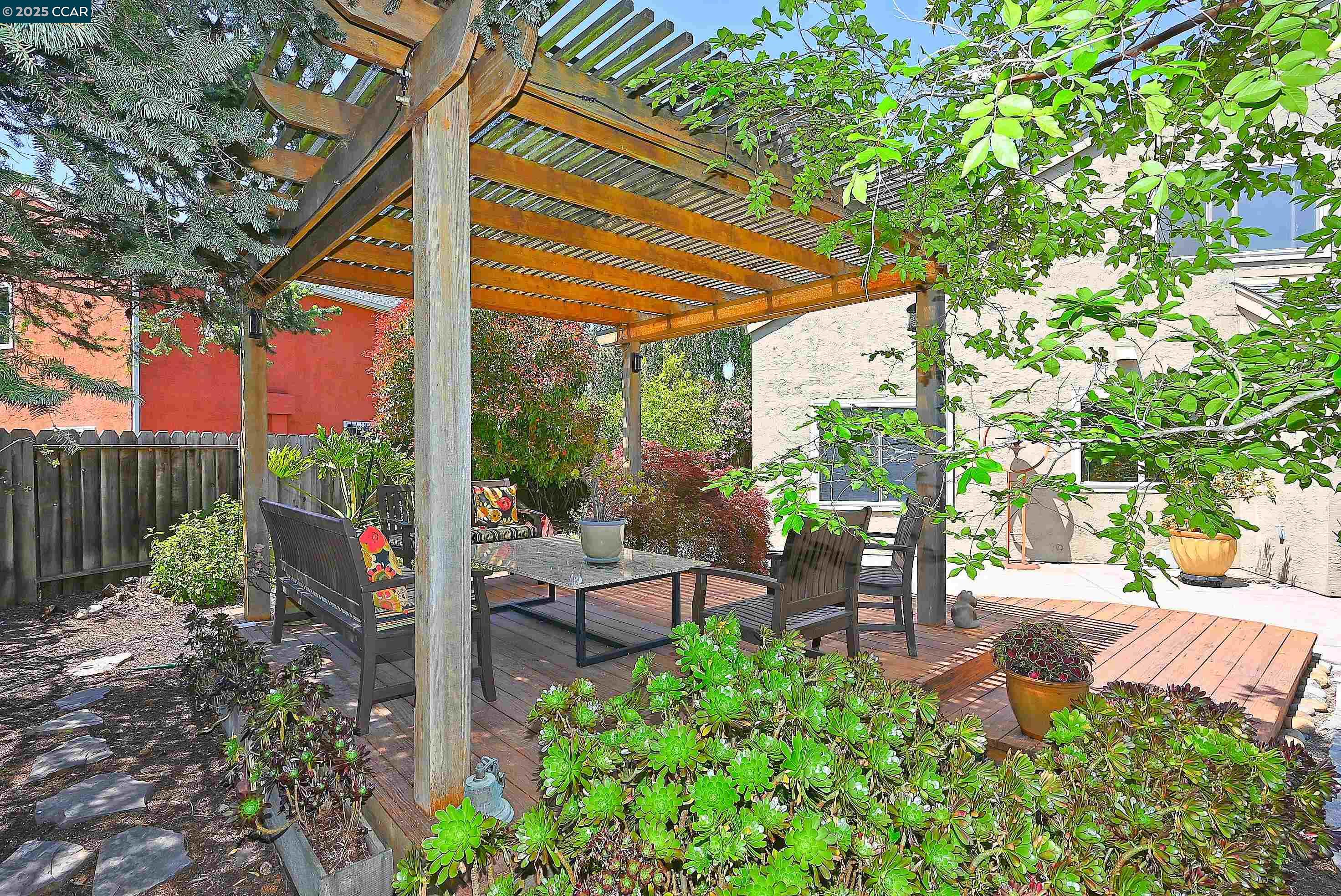 594 Morning Glory Dr