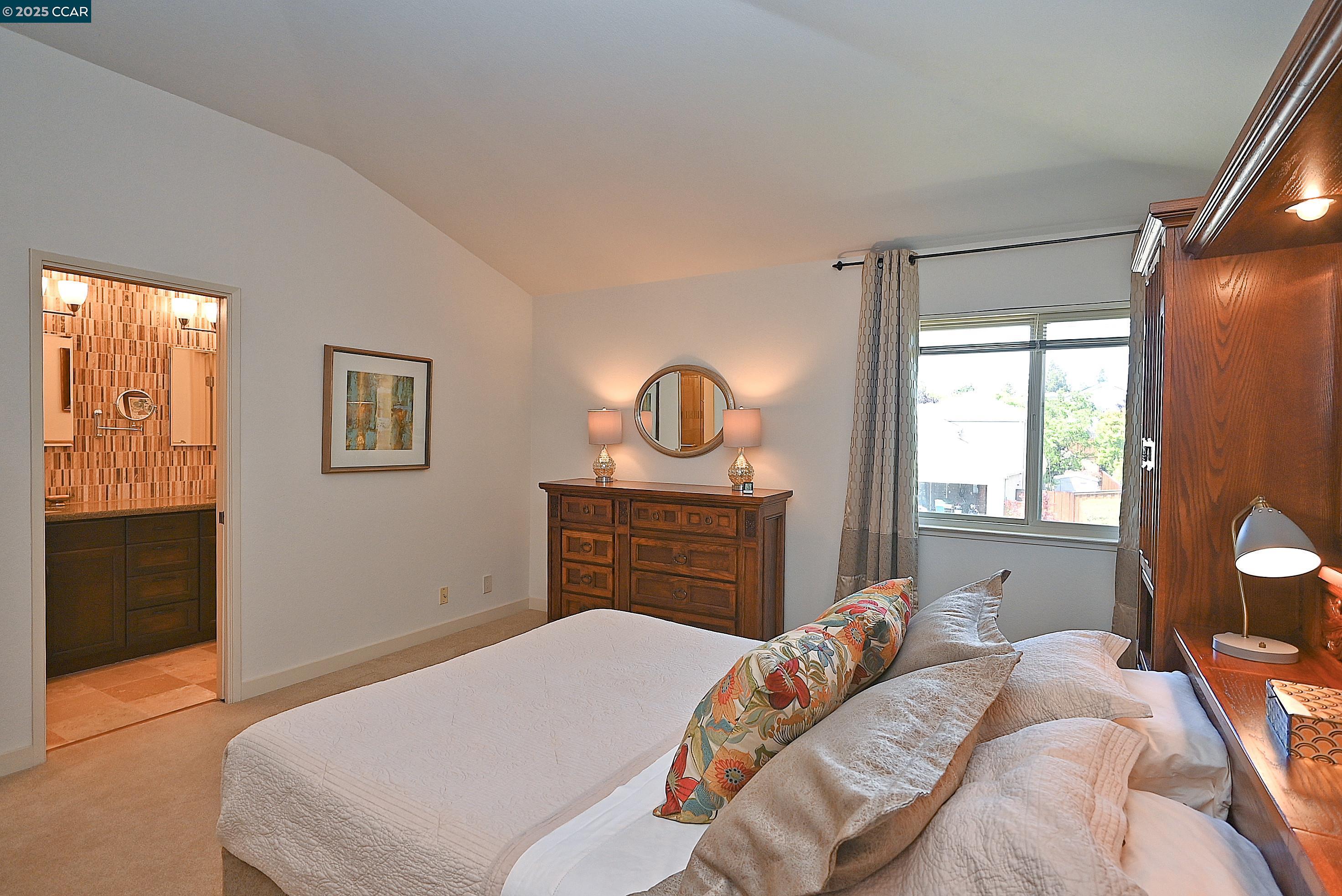 594 Morning Glory Dr
