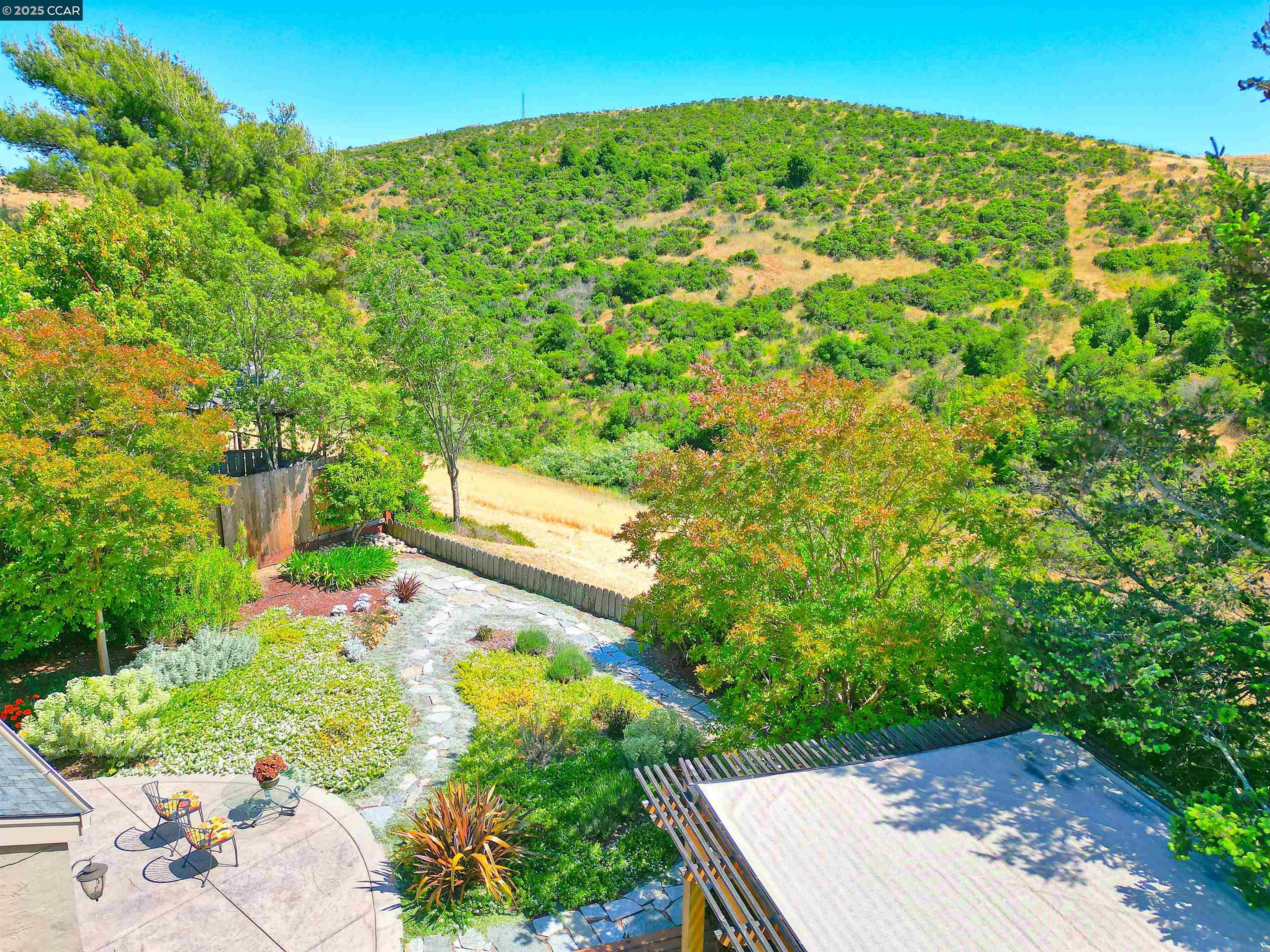 594 Morning Glory Dr