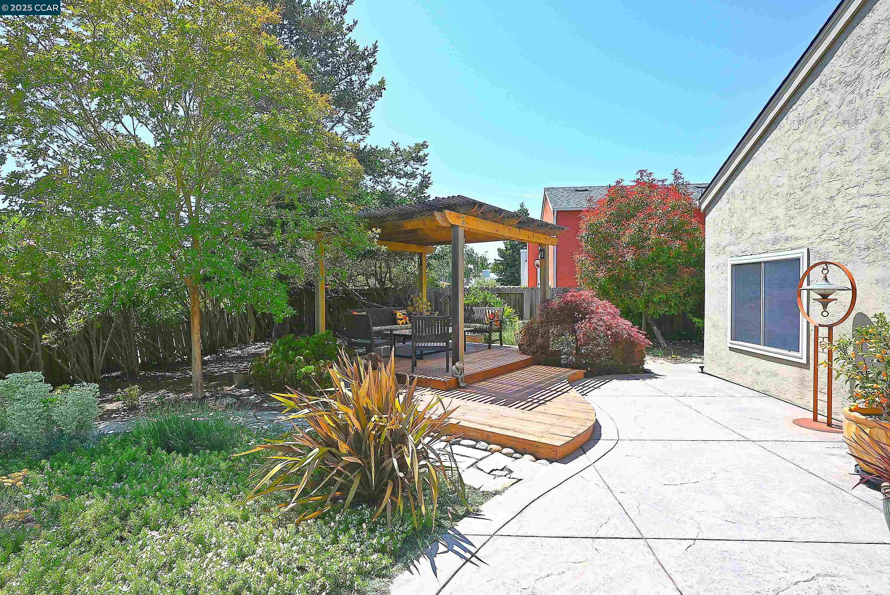 594 Morning Glory Dr