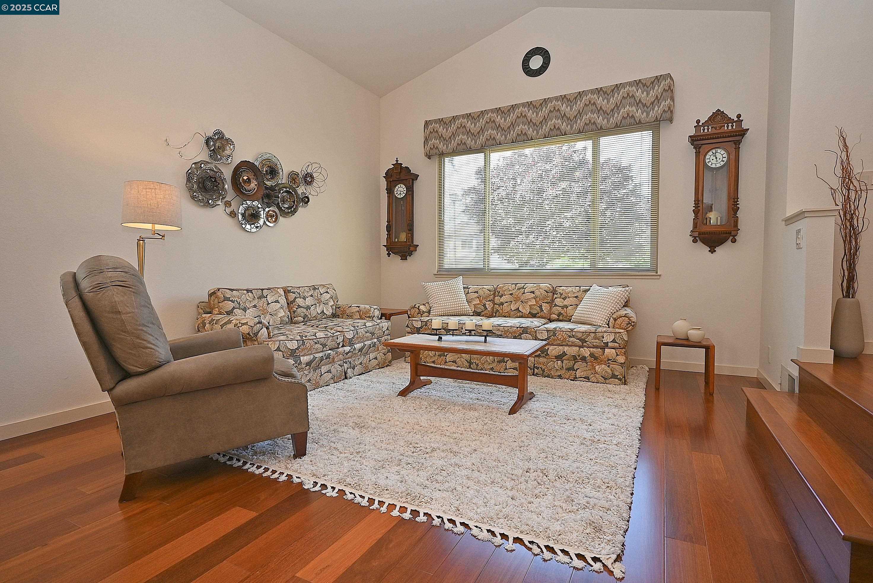 594 Morning Glory Dr