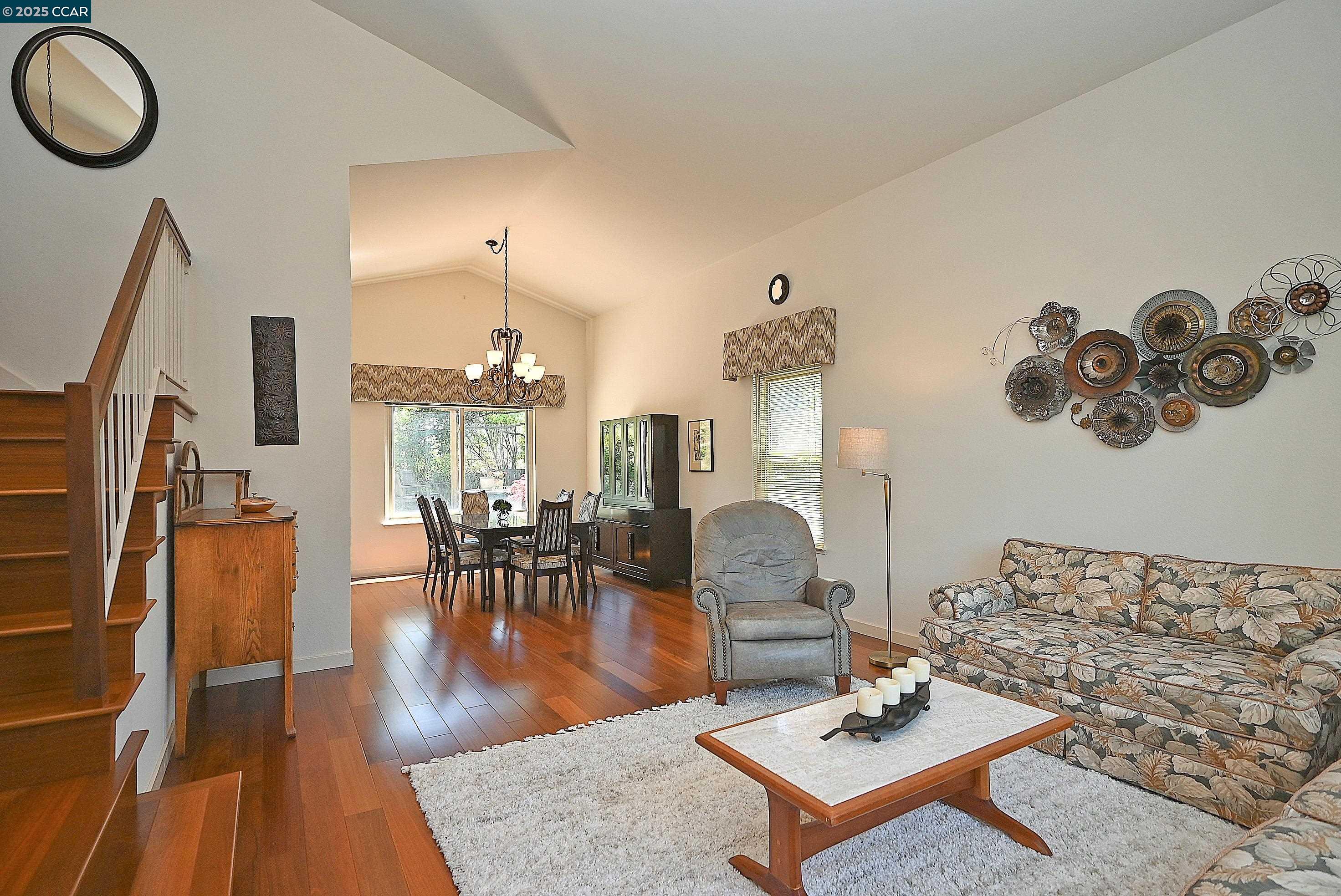 594 Morning Glory Dr