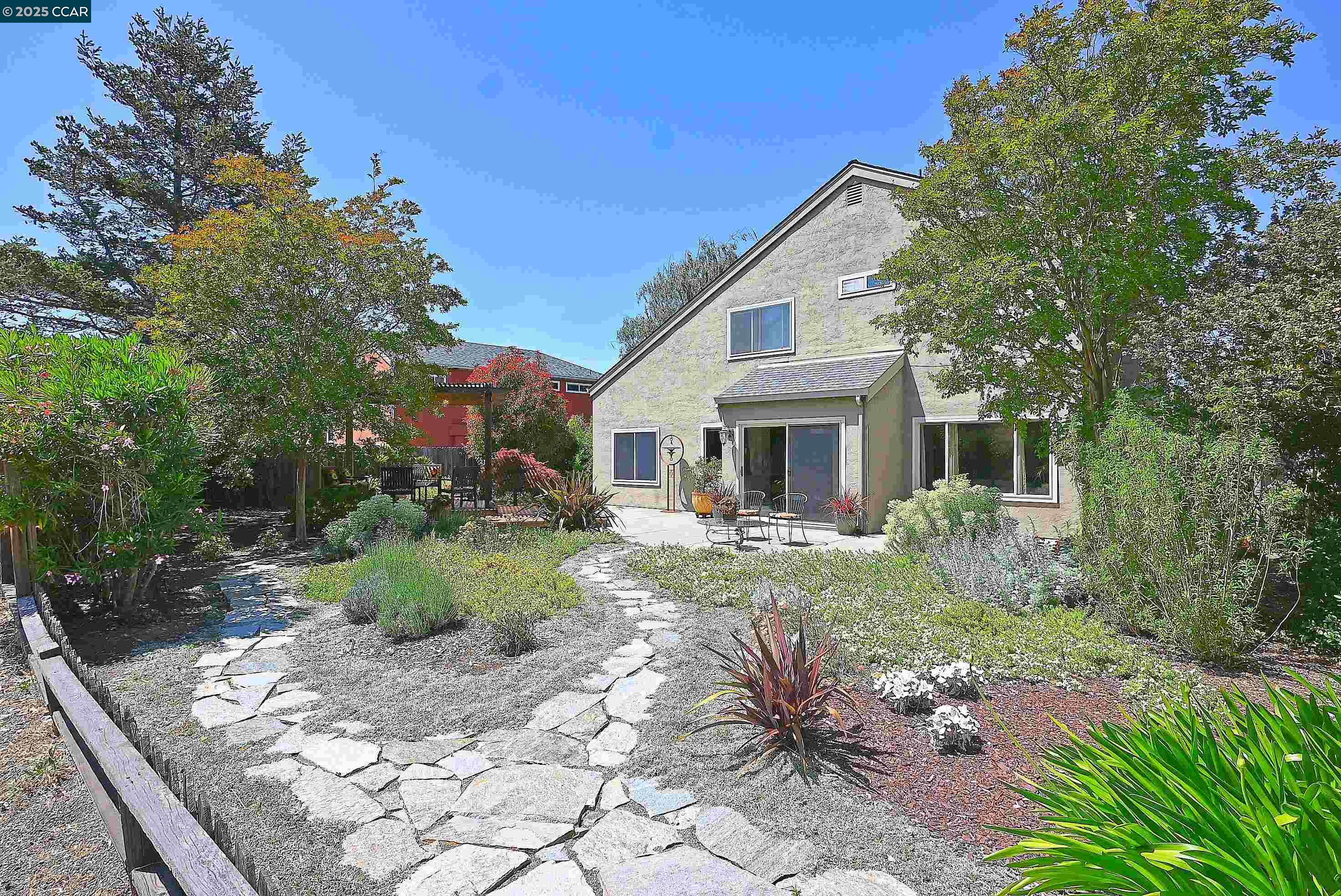594 Morning Glory Dr