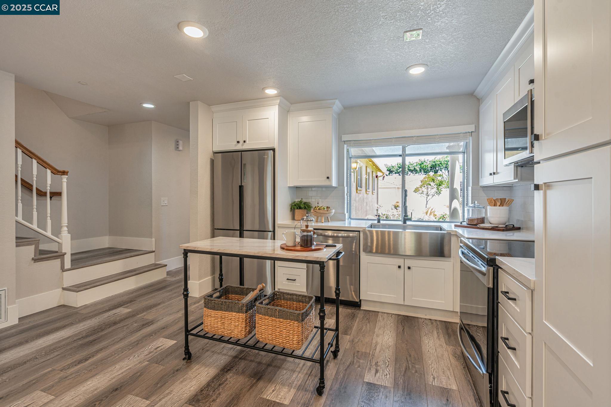 362 Columbia Cir