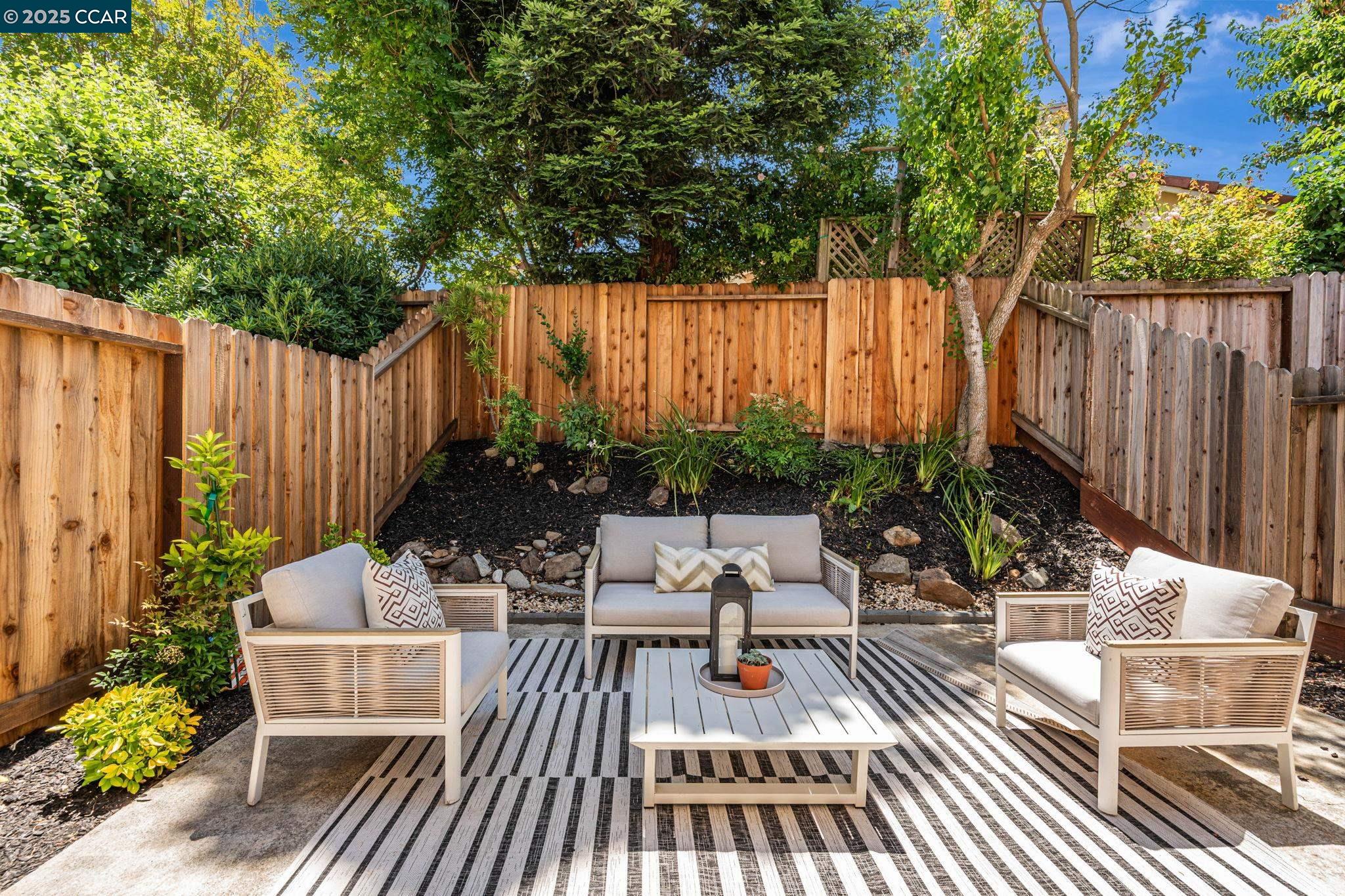 362 Columbia Cir