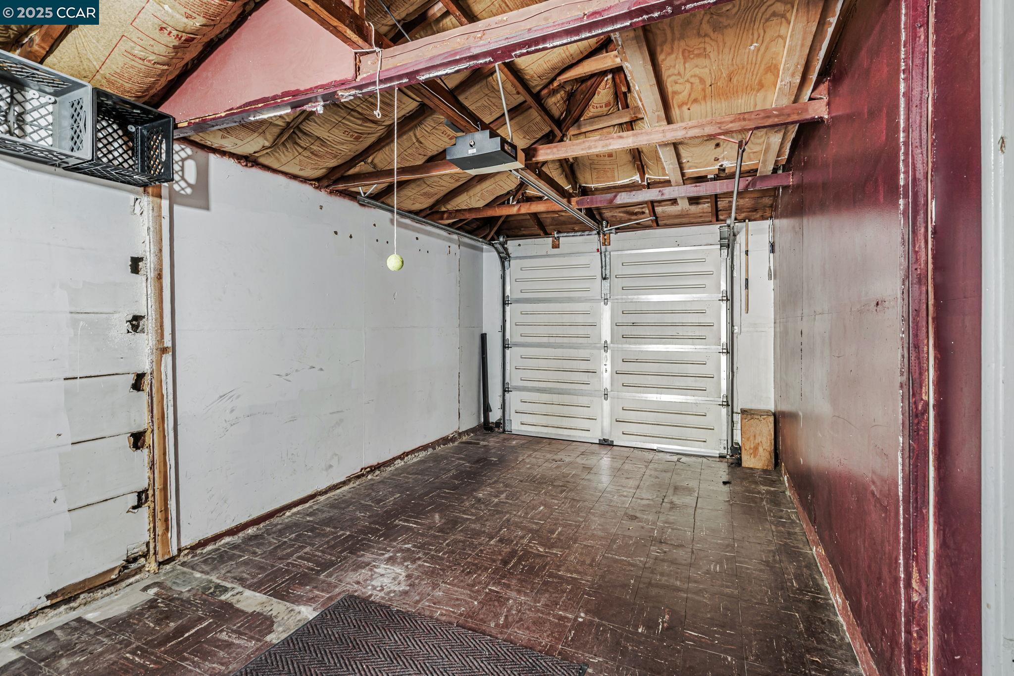240 Ano Ave