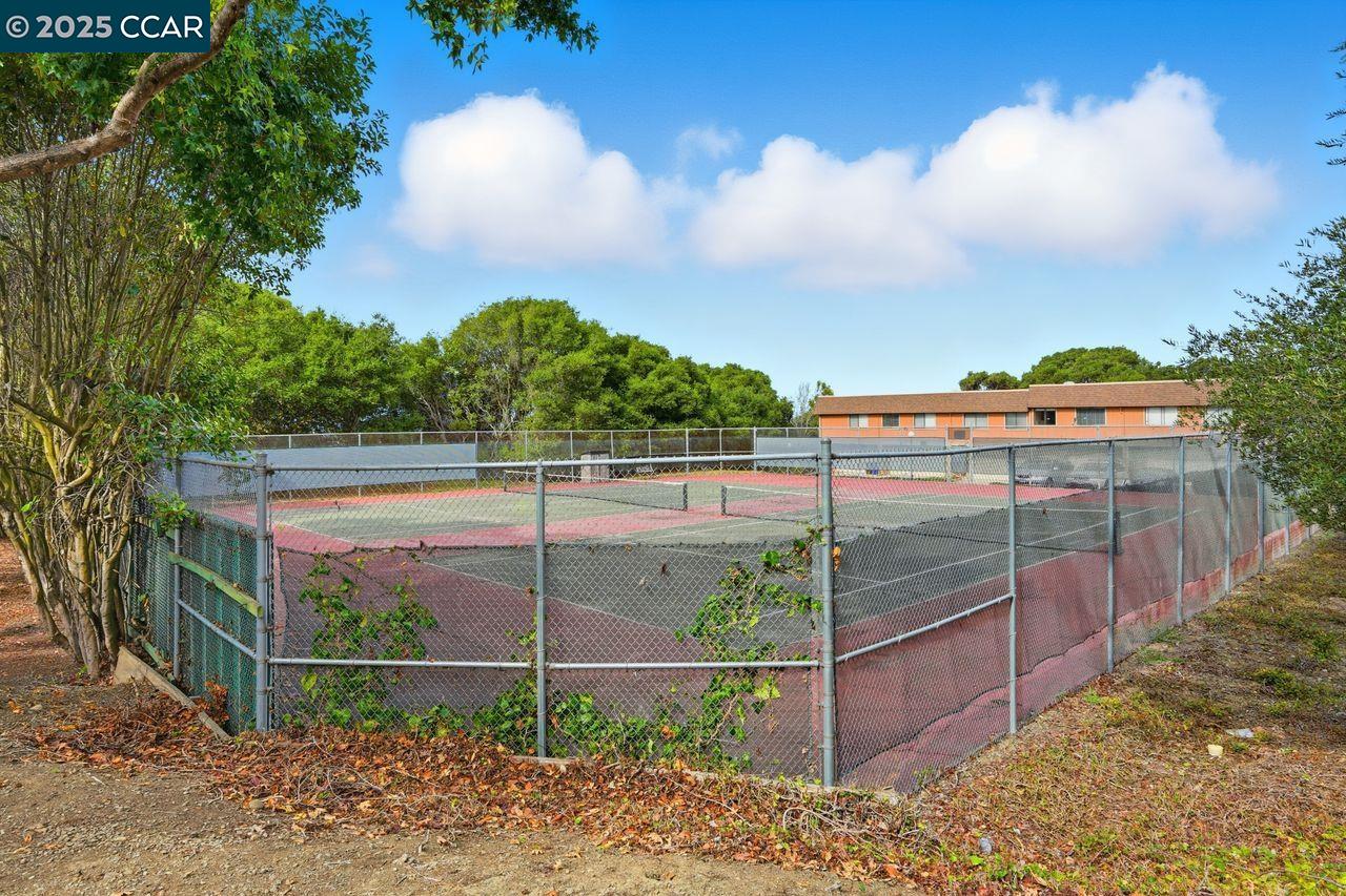 57 Parkview Ter, San Pablo