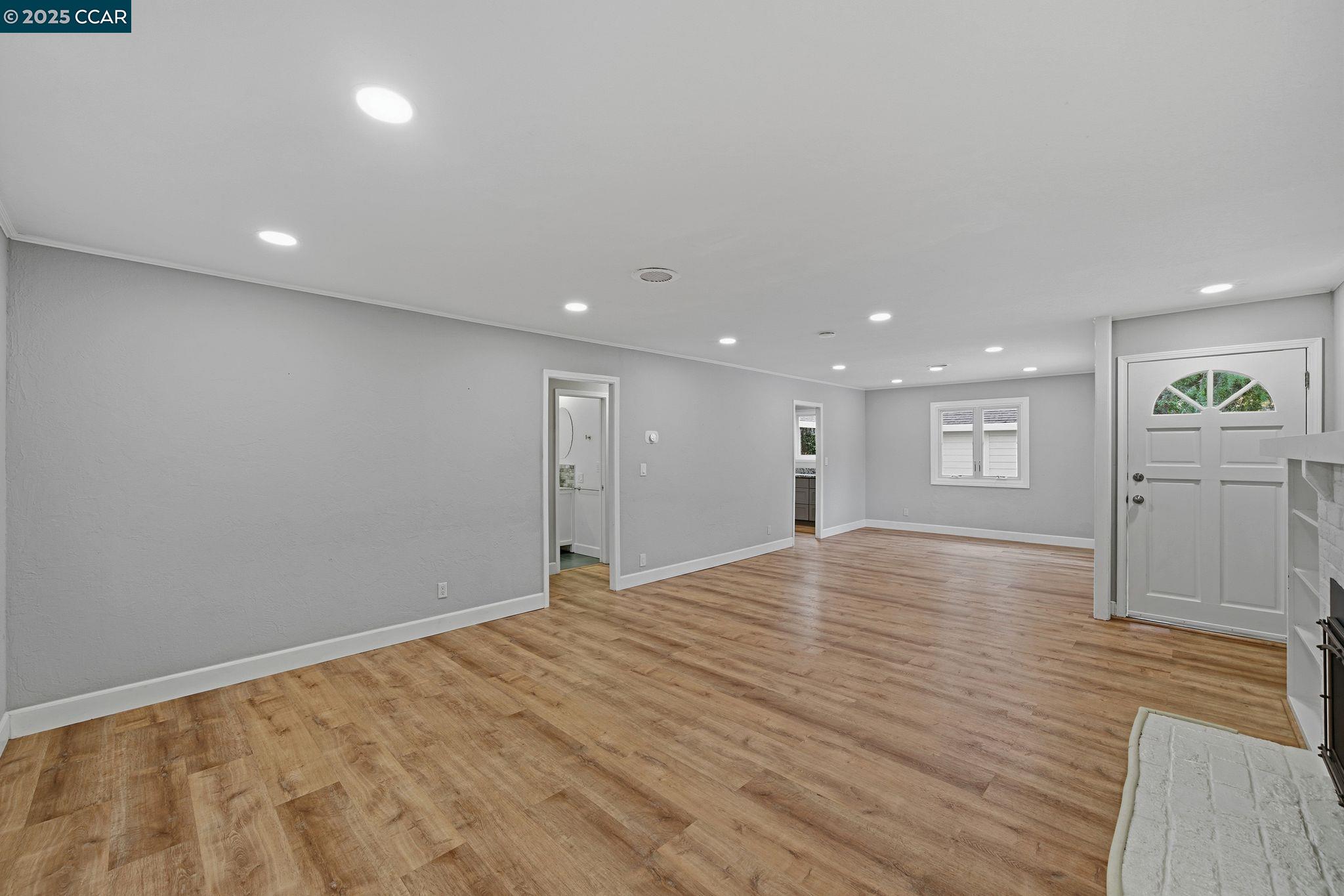 726 Grayson Rd