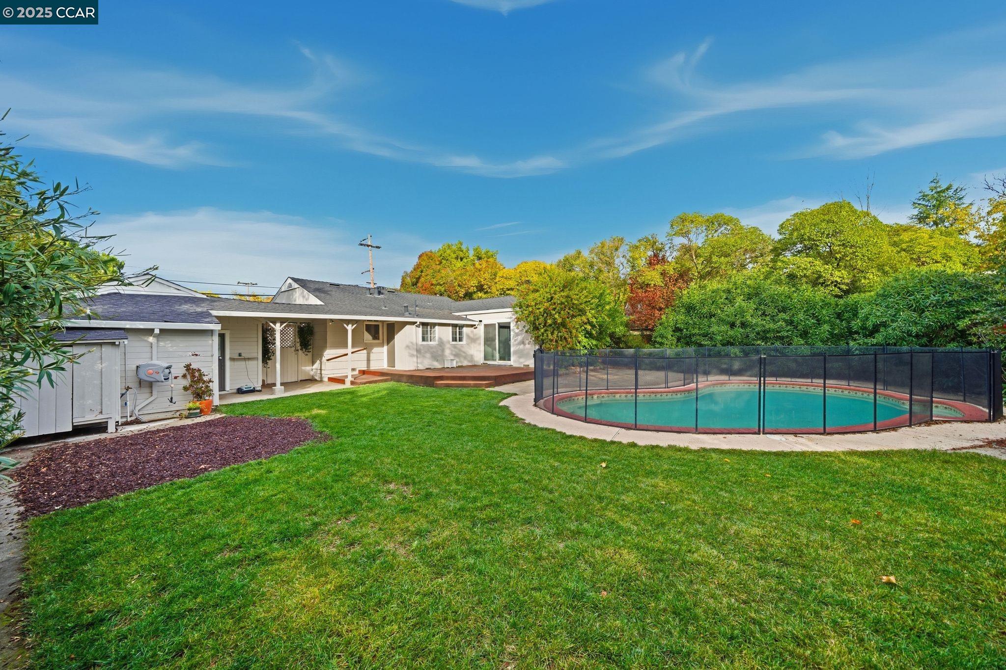 726 Grayson Rd