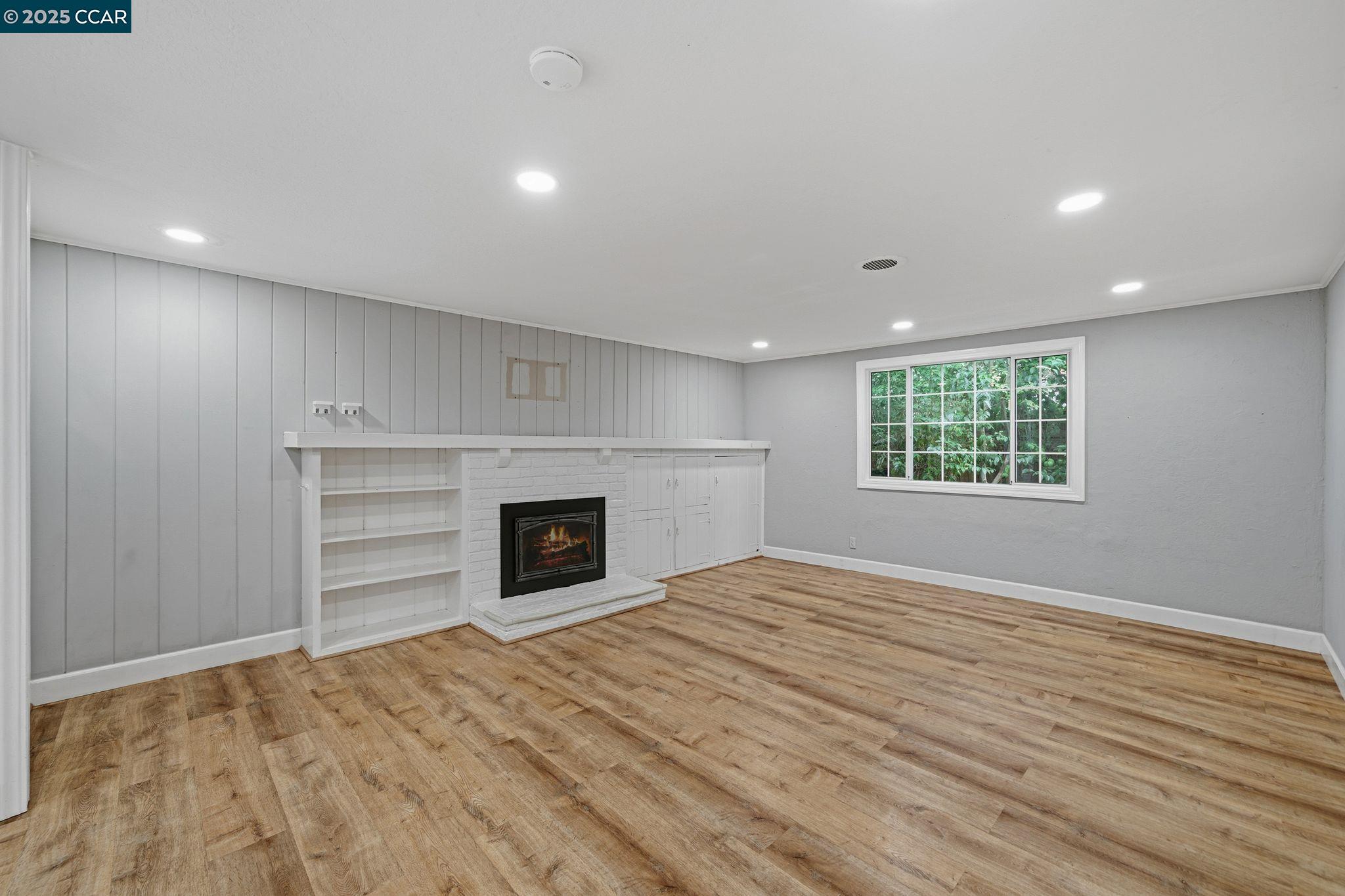 726 Grayson Rd