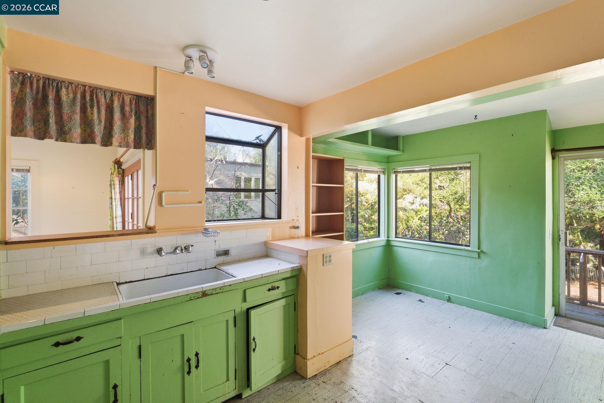 549 Santa Barbara Rd