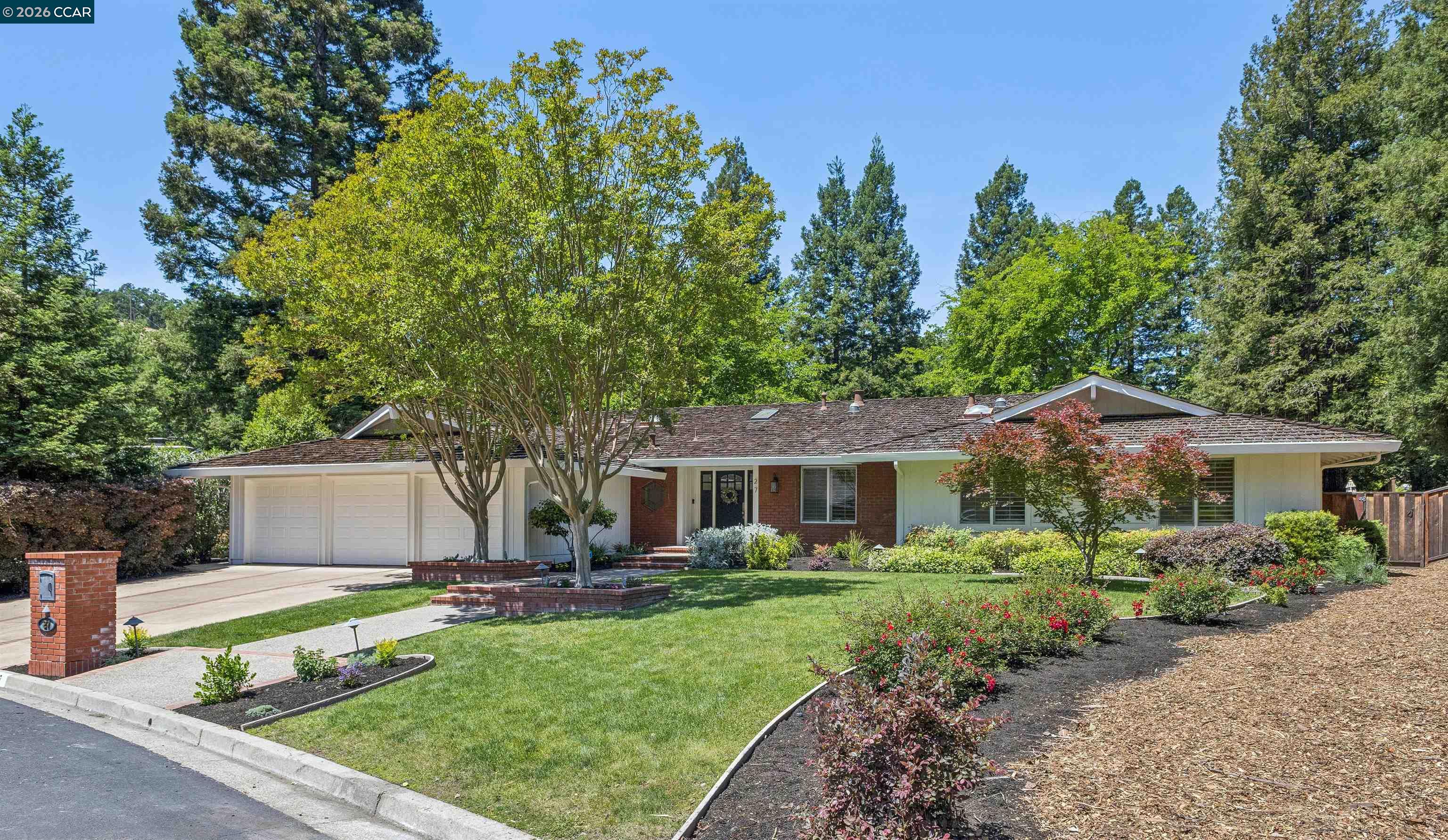 27 Shawn Ct