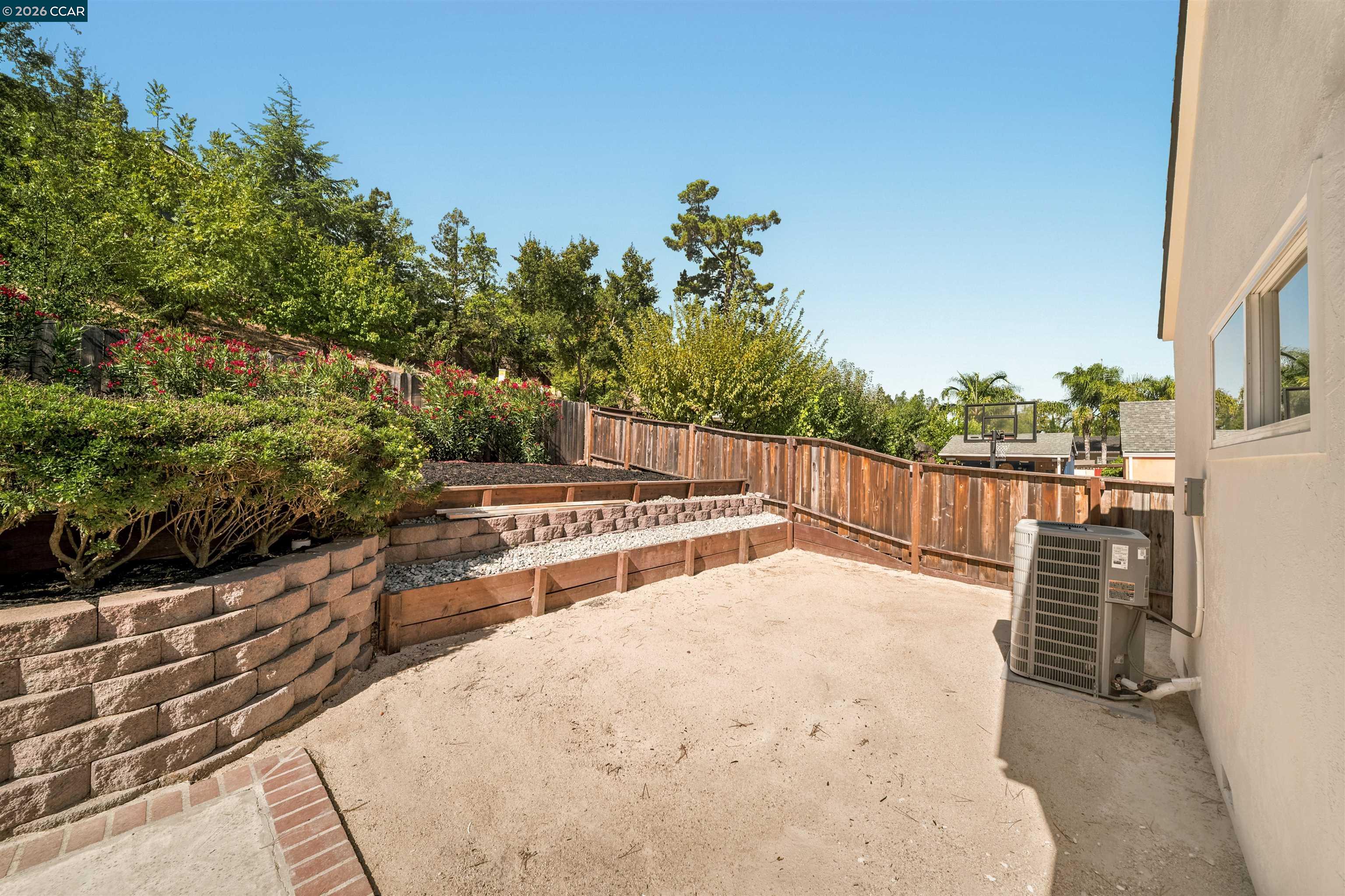 5736 Likins Ct