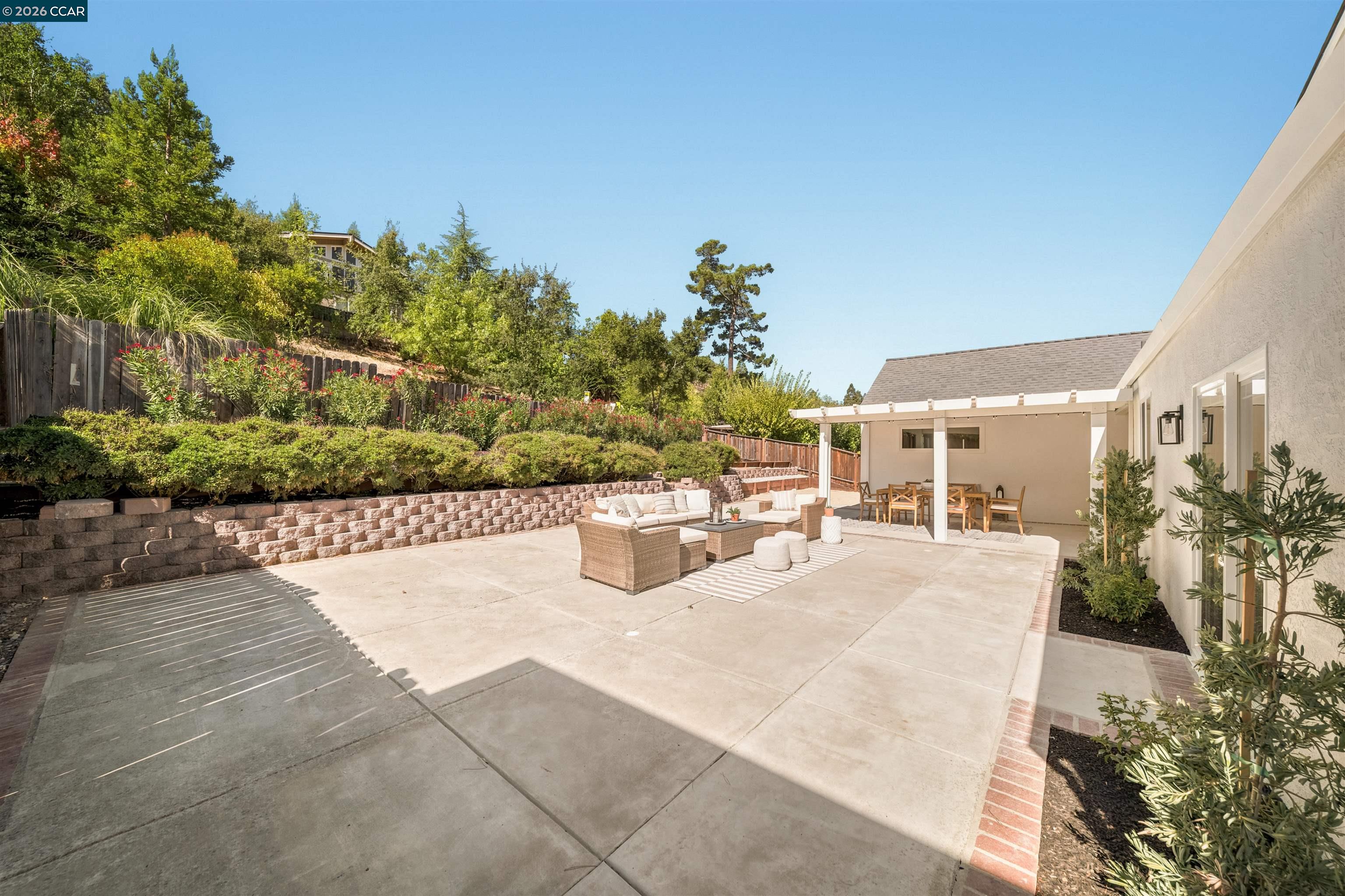 5736 Likins Ct