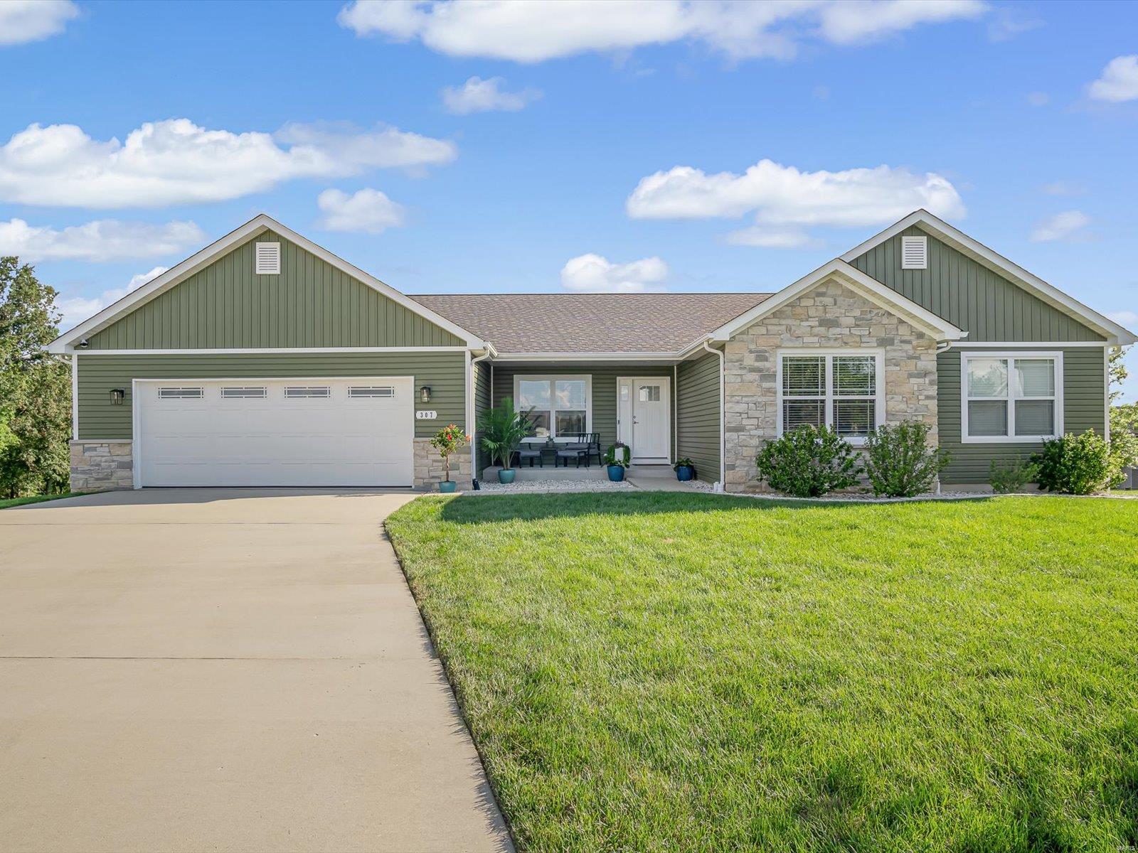 307 Independence Avenue