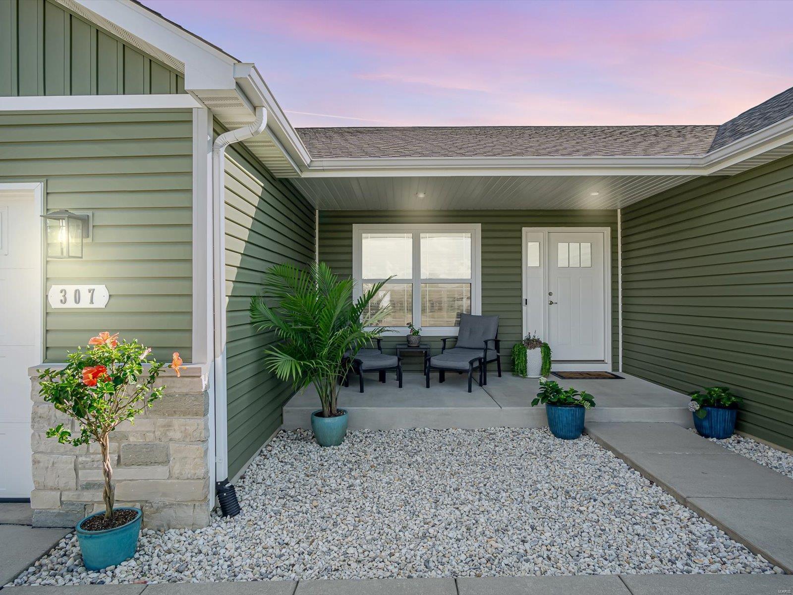 307 Independence Avenue