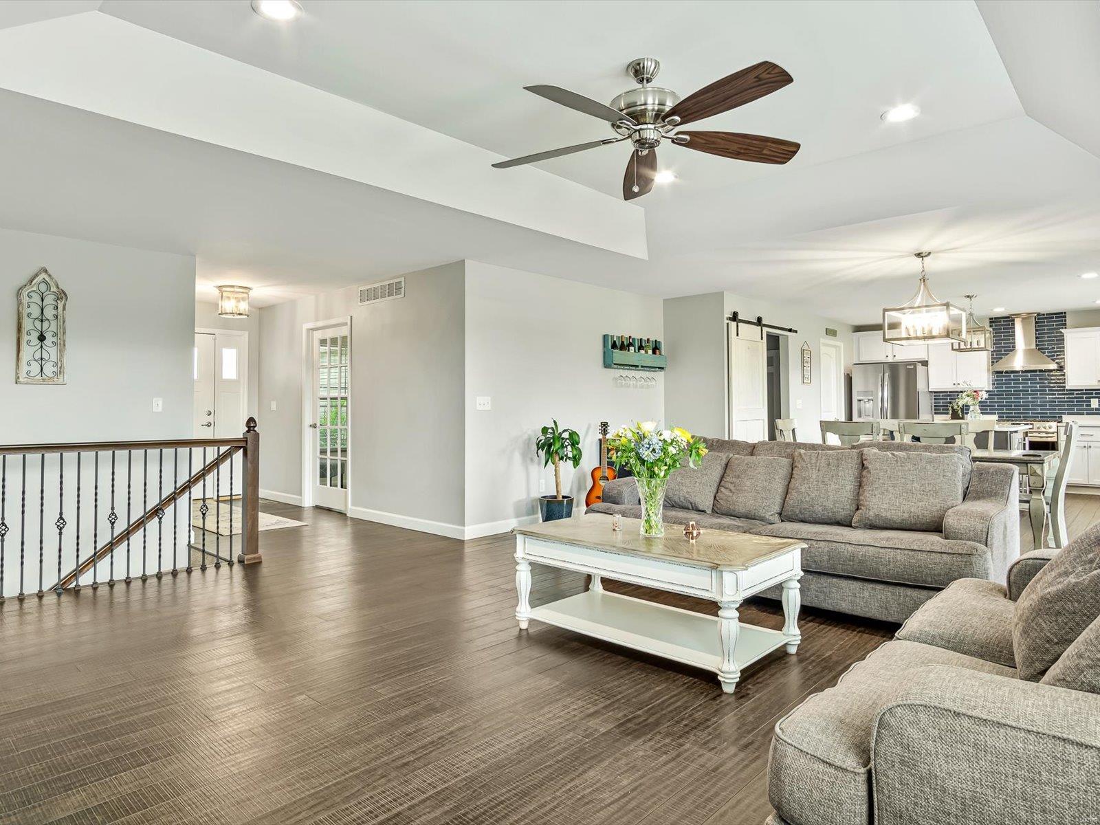 307 Independence Avenue